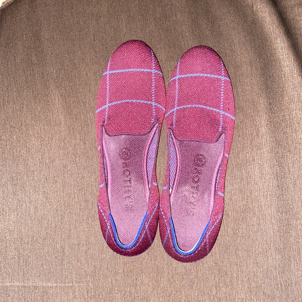 Rothys size 10 burgundy grid loafers